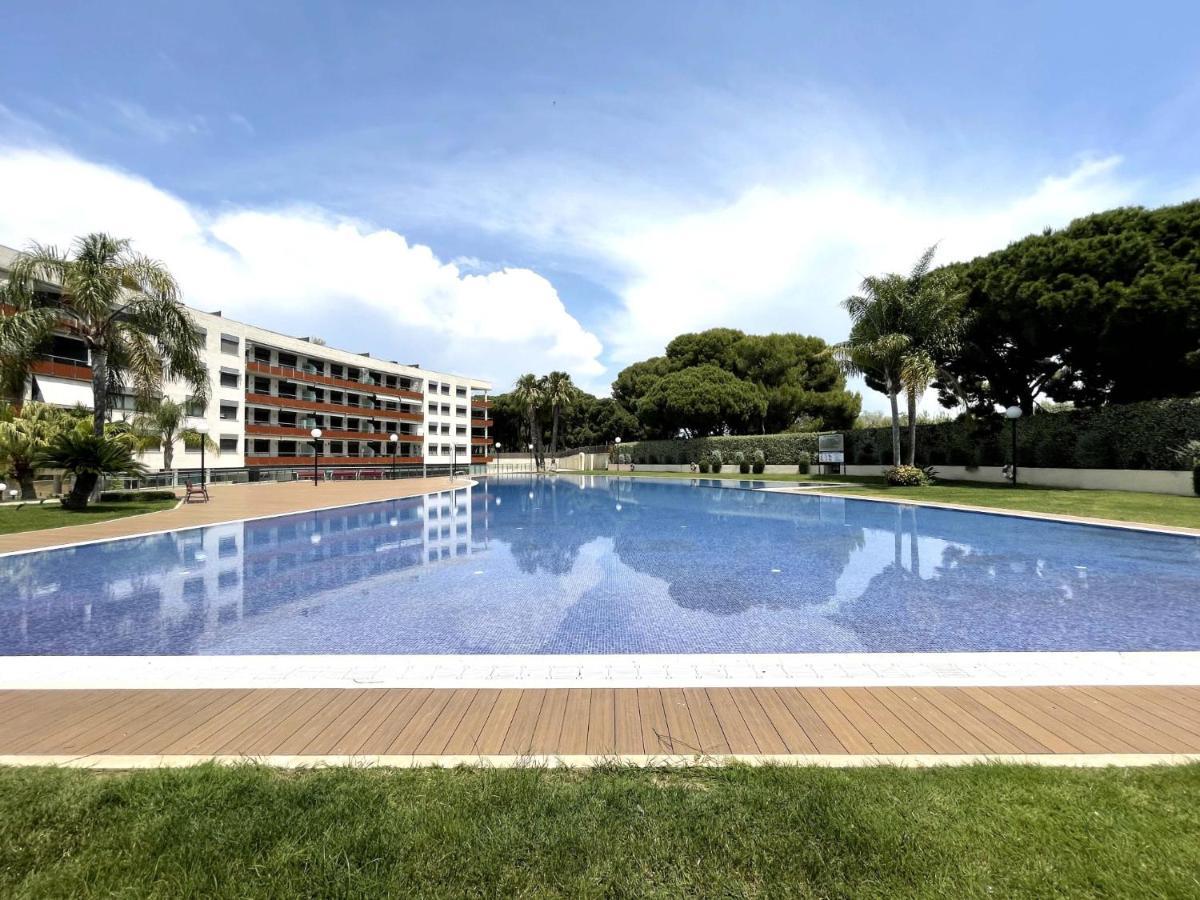 Luxurycambrils Resort&Spa Kültér fotó